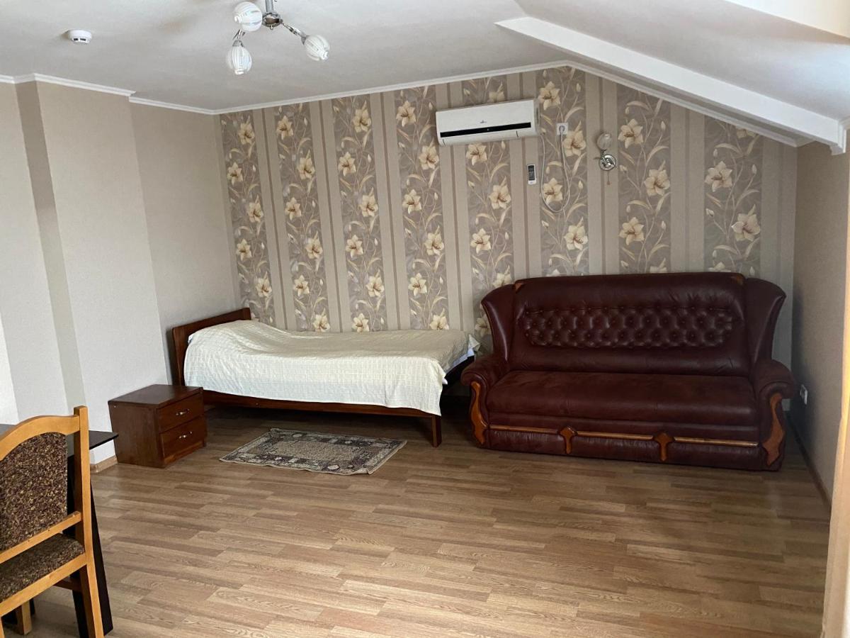 Hotel Гостинний Маєток à Myla Extérieur photo