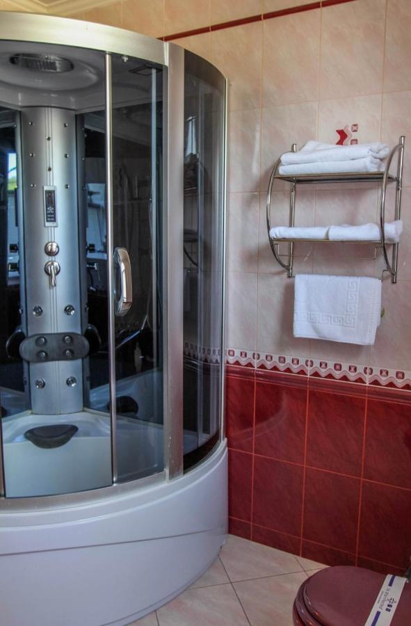 Hotel Гостинний Маєток à Myla Extérieur photo