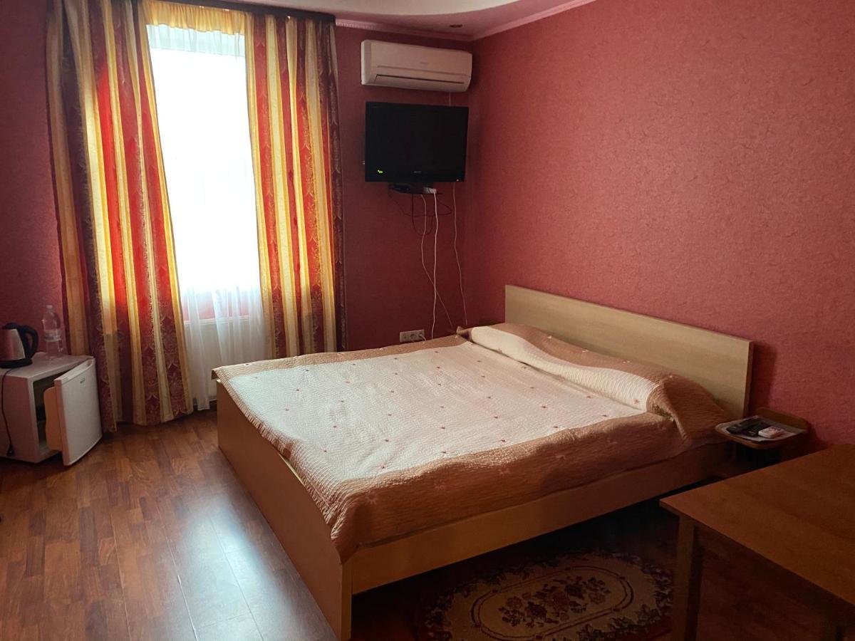 Hotel Гостинний Маєток à Myla Extérieur photo